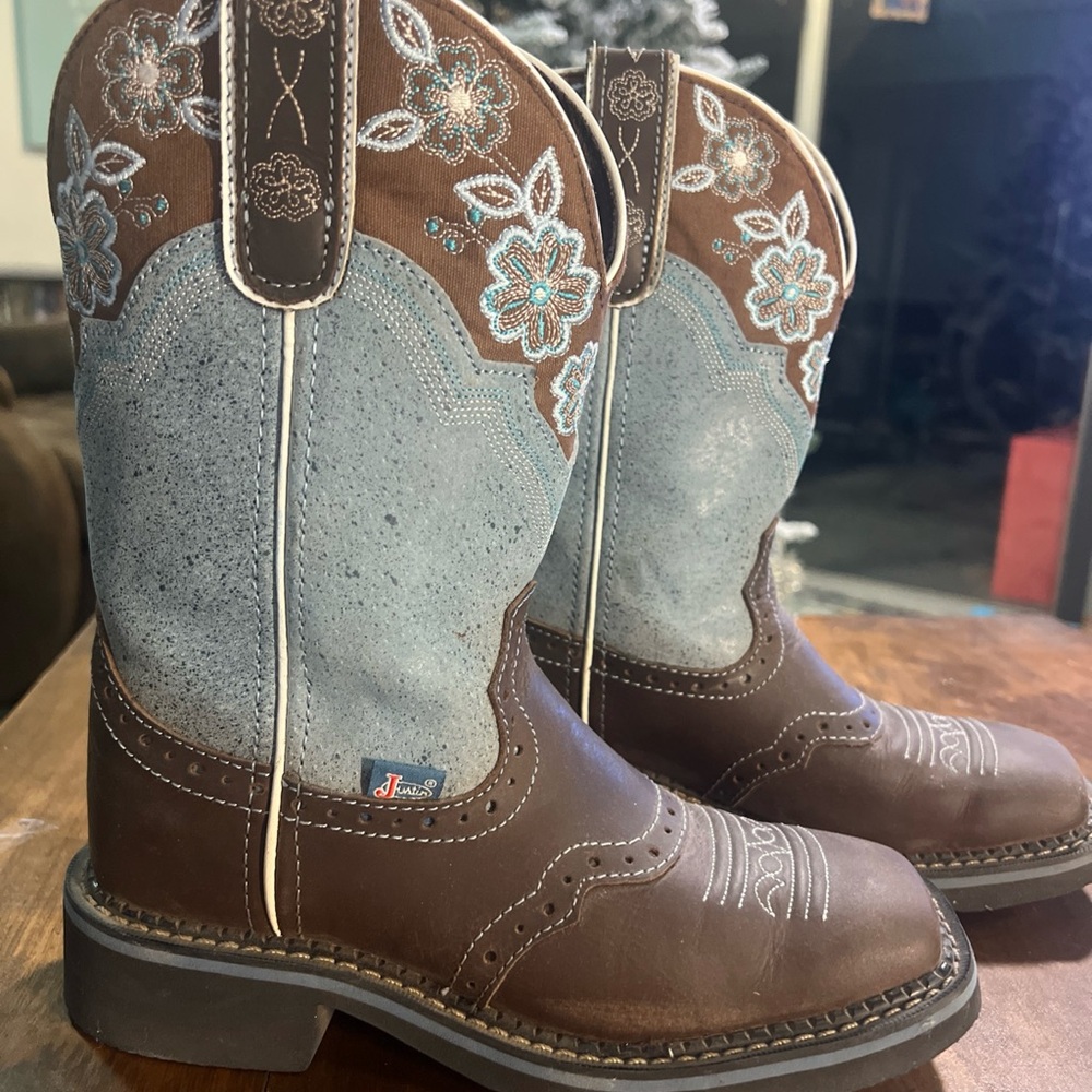 Justin Boots Brown and Blue Women's Western Boots
